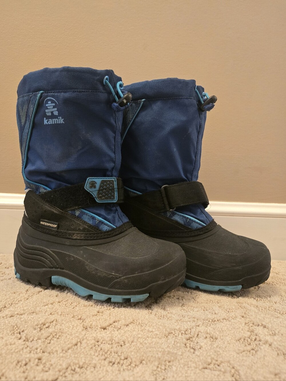 Boys Kamik Snow Boots Size 1